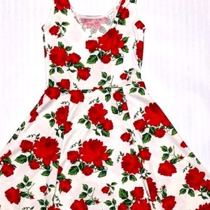 H&M floral, red rose dress, mini, white, red